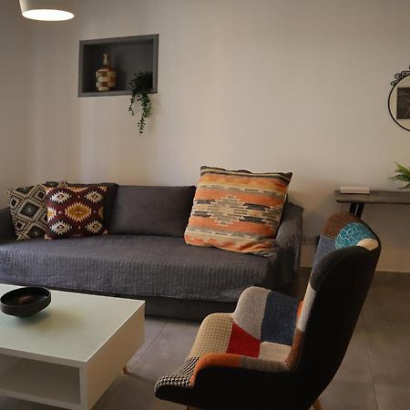 Alex'S Vacation Suite - 100M From The Beach - 6 Guests Paphos Extérieur photo