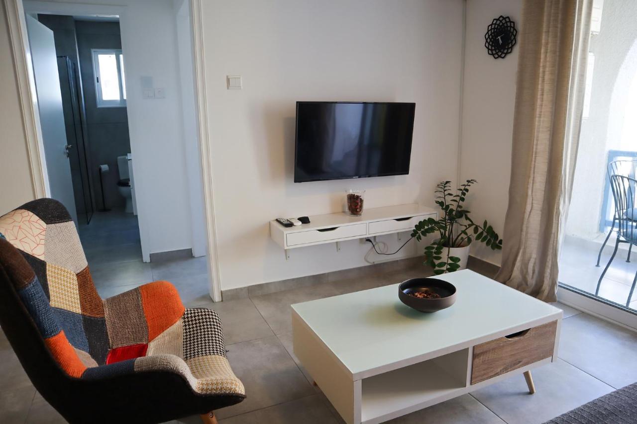 Alex'S Vacation Suite - 100M From The Beach - 6 Guests Paphos Extérieur photo