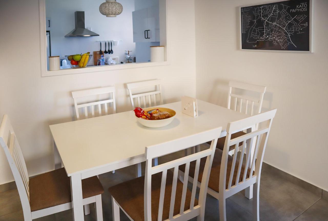 Alex'S Vacation Suite - 100M From The Beach - 6 Guests Paphos Extérieur photo